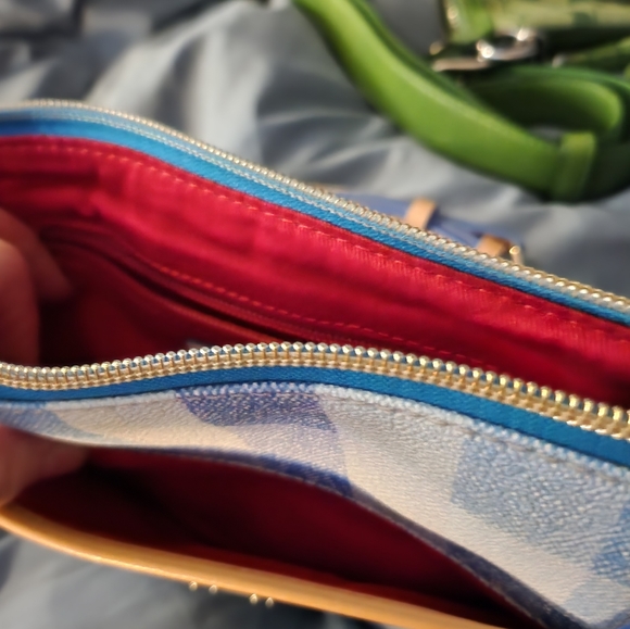 crossbody purse - Picture 2 of 2